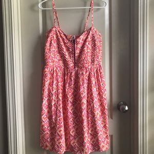 *New without tags* smocked Roxy sundress